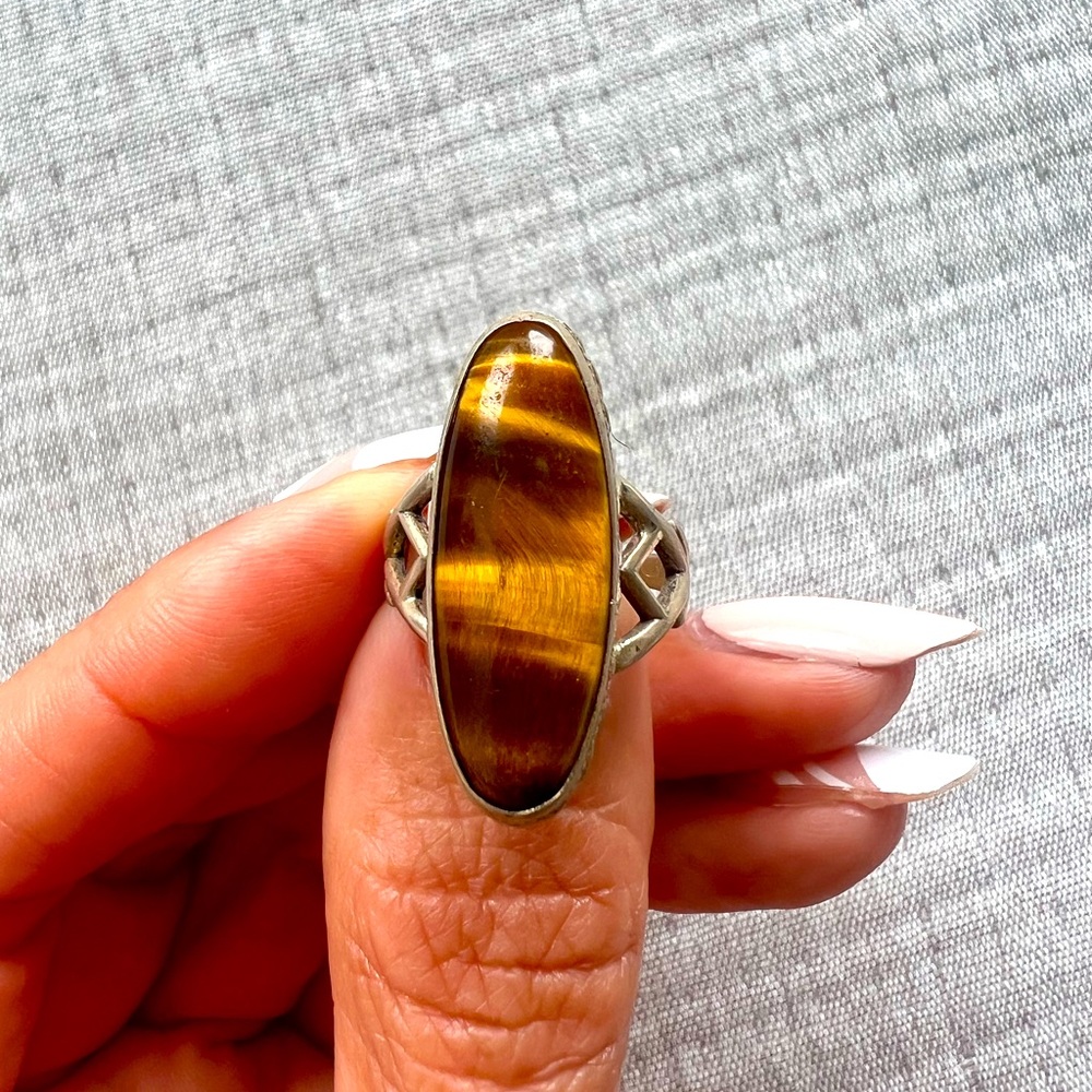 Sterling silver tigers eye ring-size 7 - Picture 3 of 5